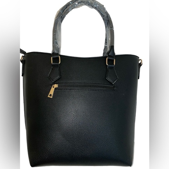 NWT! Pebbled Vegan Leather Black Tote/ Crossbody Gold Hardware Adjustable Strap - Picture 2 of 3